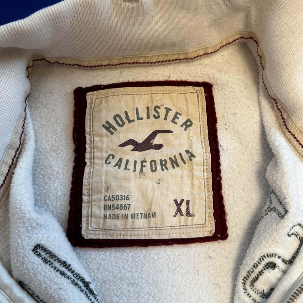 Hollister Cream Fleece-Lined Hoodie - Picture 3 of 3